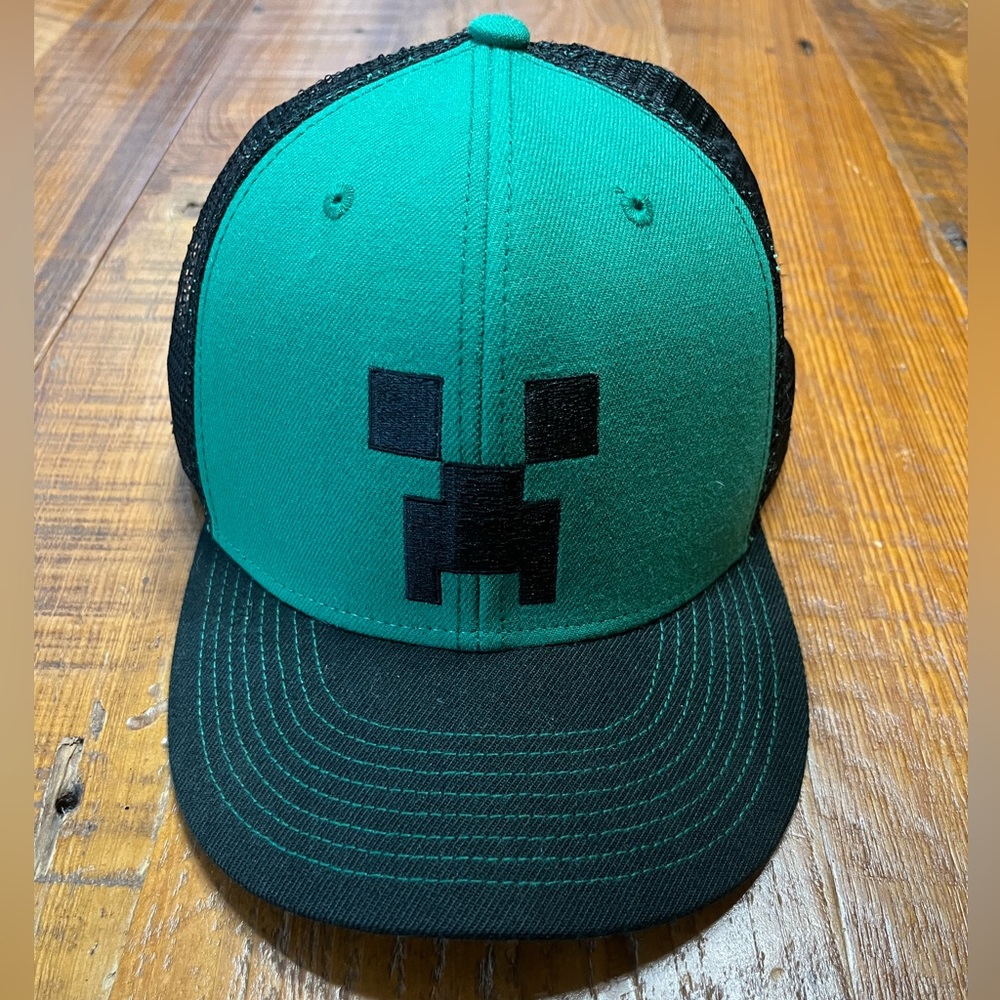 NWOT Mine Craft Creeper Face Hat OS